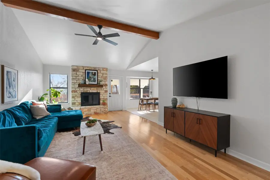 1204 Dunman Dr, Georgetown, TX 78628 - Image #2