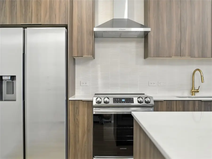 1701 Simond Ave #302, Austin, TX 78723 - Image #3