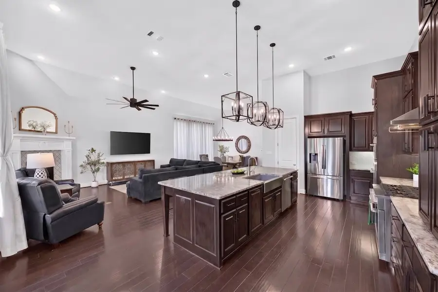 272 Egret Ln, Austin, TX 78737 - #3