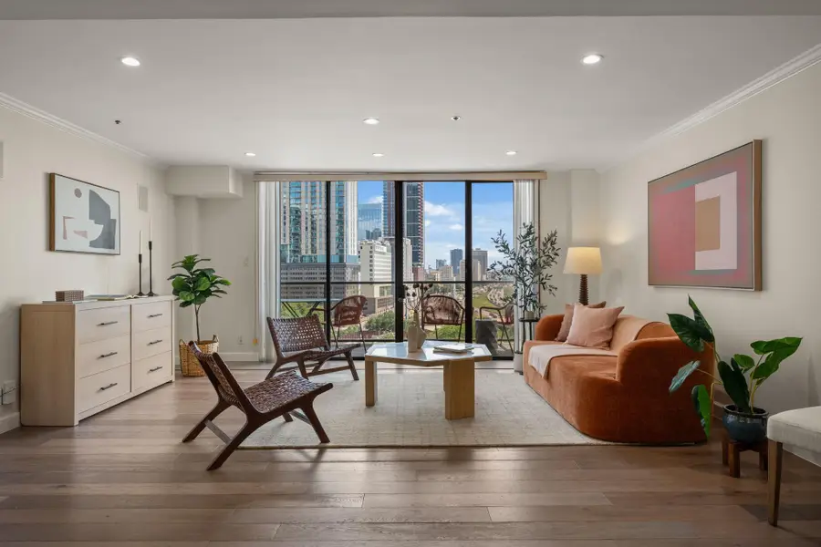 40 N Interstate 35 #11B2, Austin, TX 78701 - #2