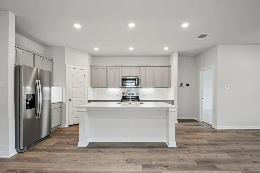 205 Firefox Way, Jarrell, TX 76537 - Image #2