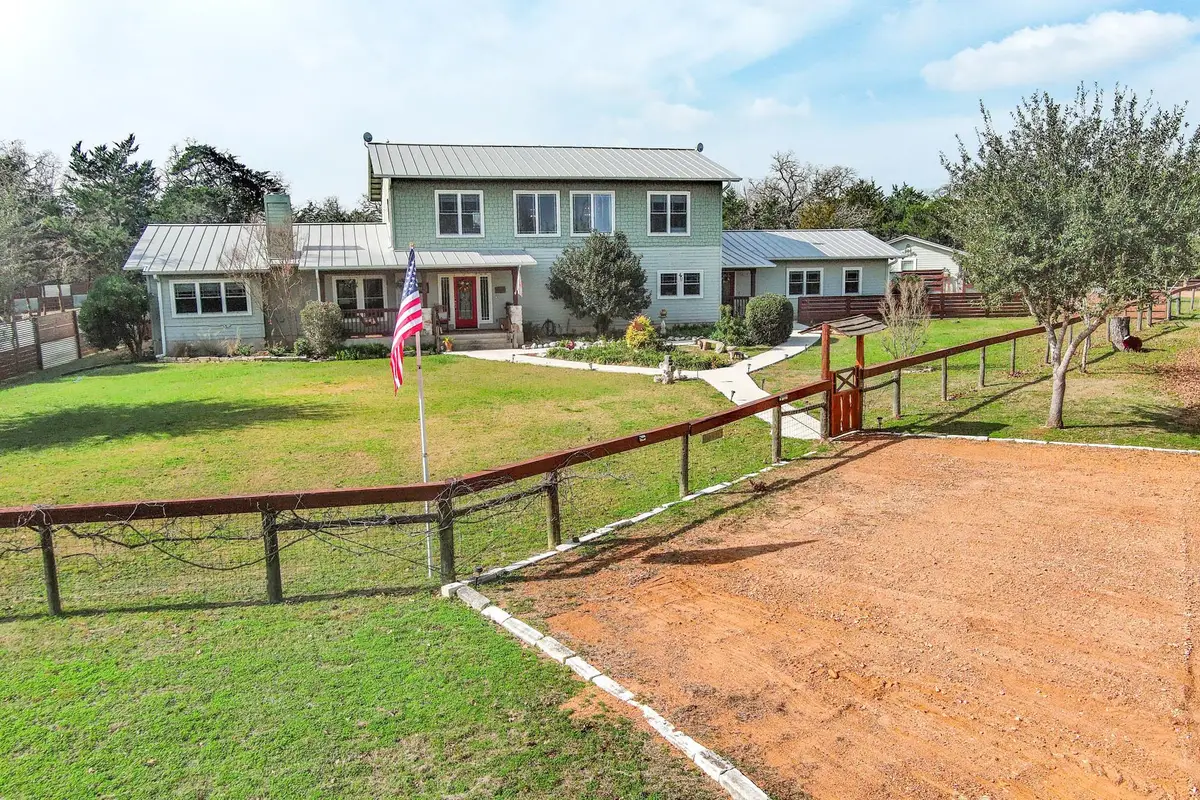 418 Vyvjala Rd, Smithville, TX 78957 - Image #1