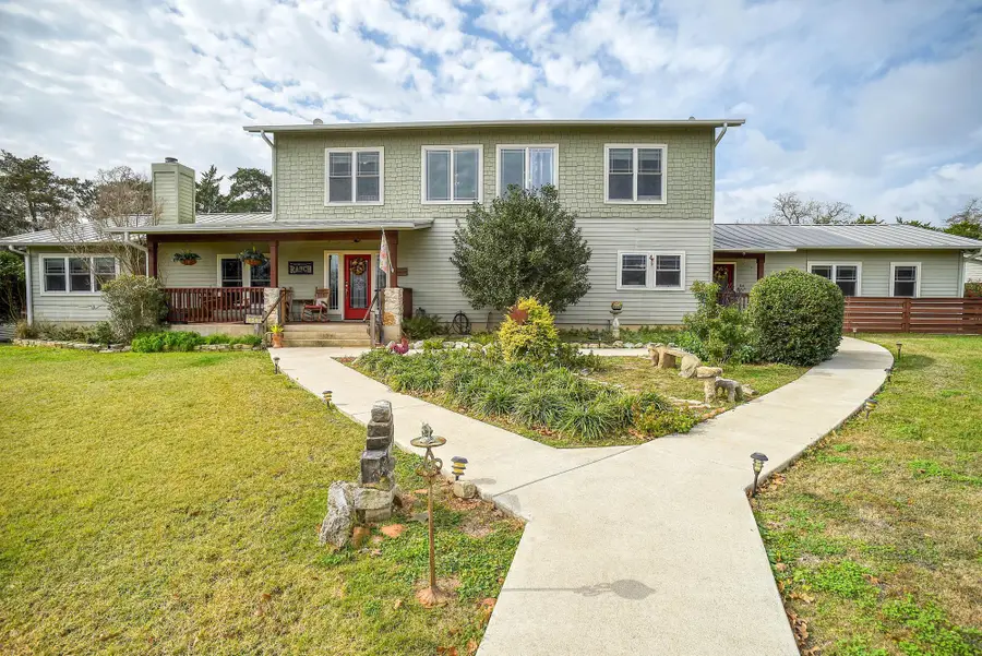 418 Vyvjala Rd, Smithville, TX 78957 - Image #2