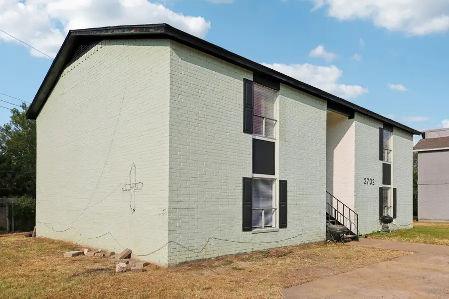 2702 Evergreen Cir, Bryan, TX 77801 - Image #3