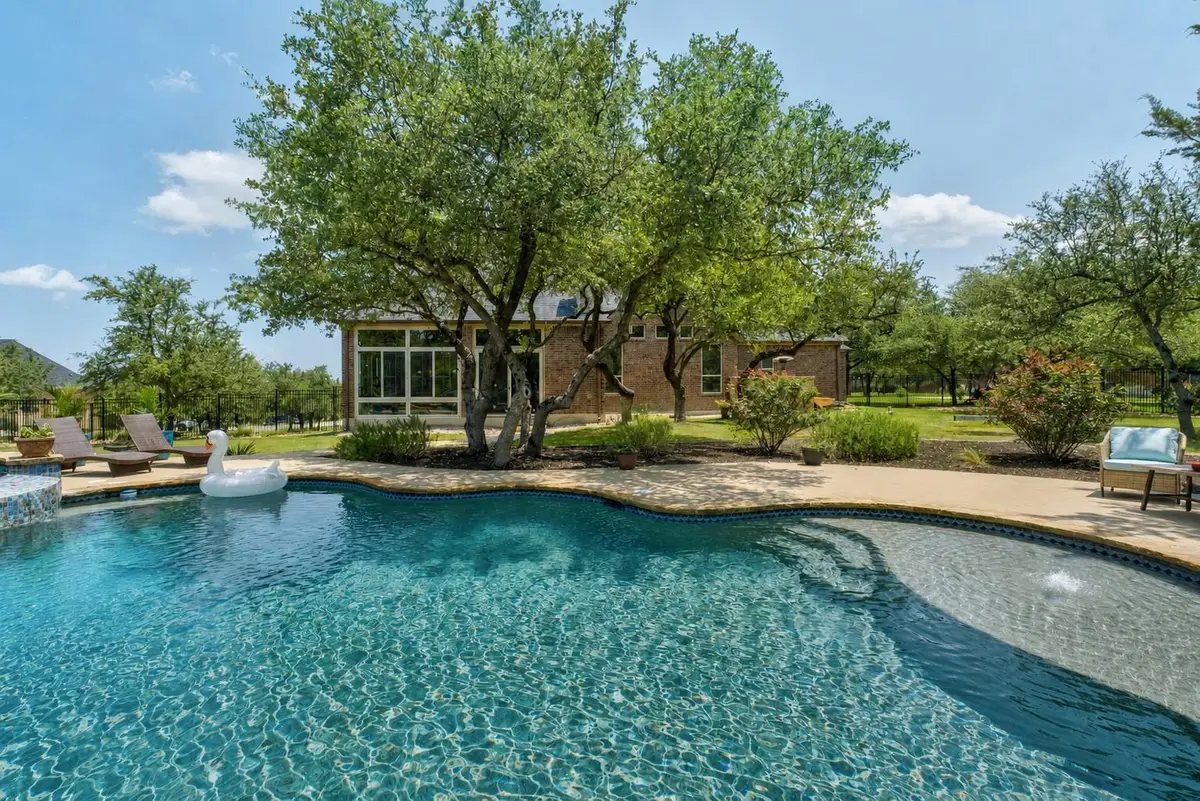 9400 Stratus Dr, Dripping Springs, TX 78620 - #1