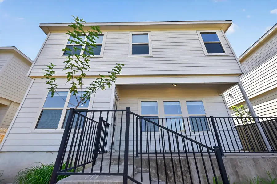 456 Major Lee Ln #17H, Jarrell, TX 76537 - #2