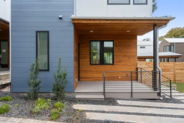 900 S 2nd St #18, Austin, TX 78704