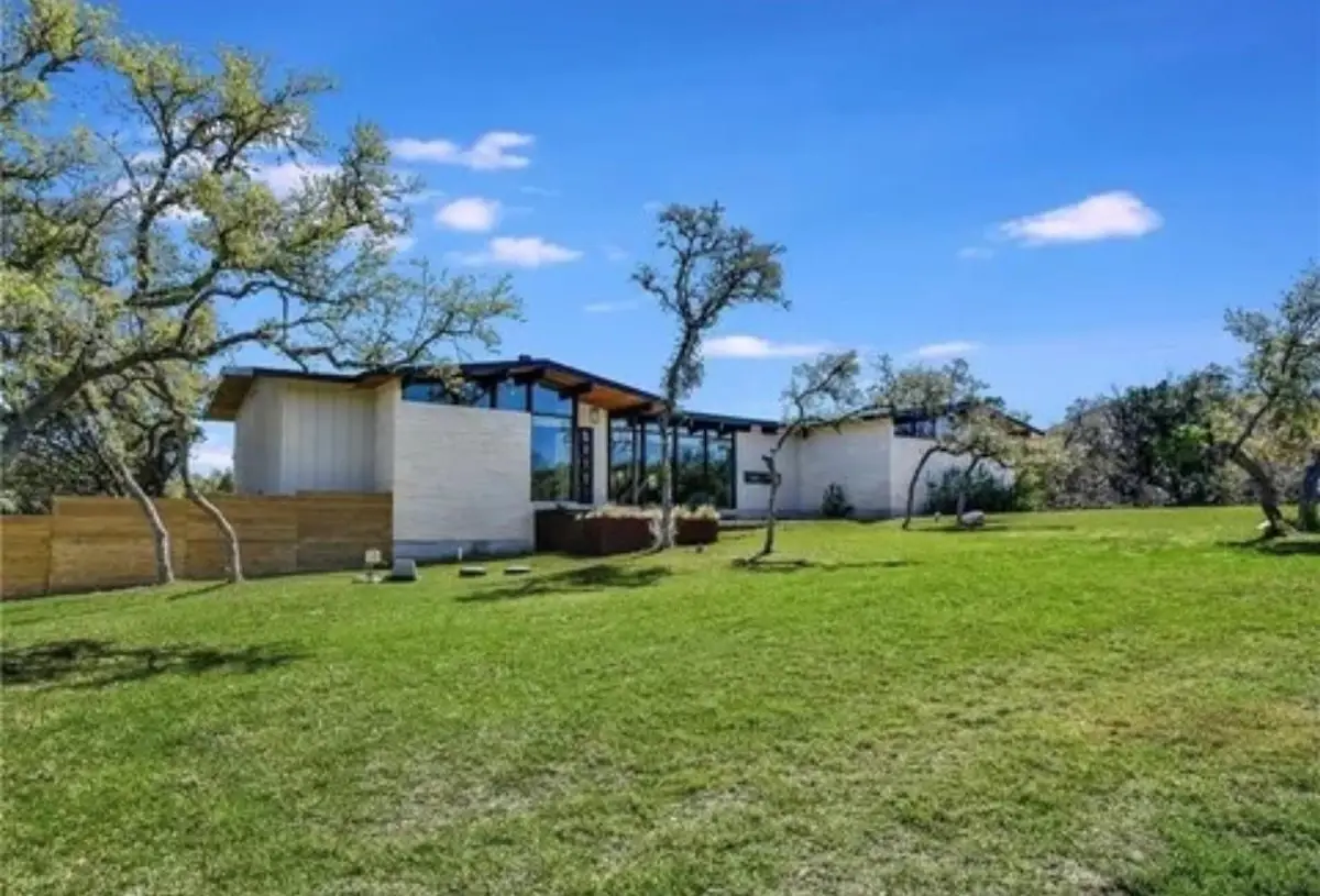 7300 Deepwood Dr, Lago Vista, TX 78645 - #1