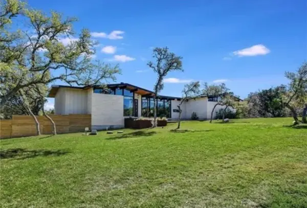 7300 Deepwood Dr, Lago Vista, TX 78645