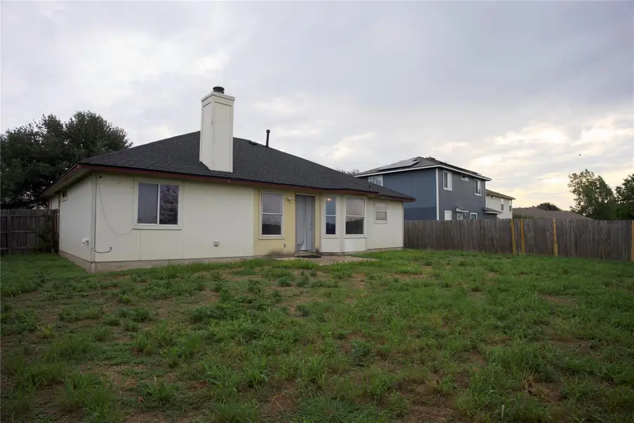 502 Stewart Dr, Hutto, TX 78634 - #3