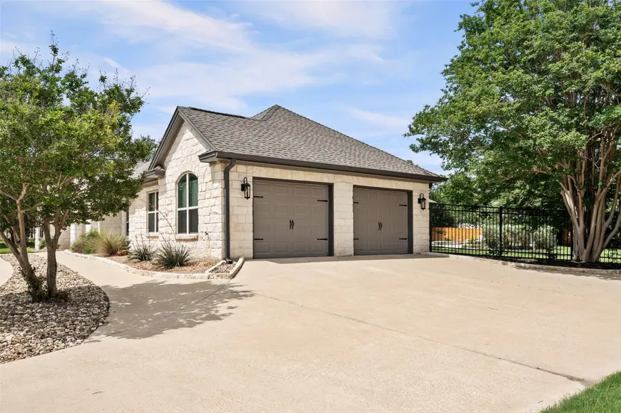 4950 Lago Vista Dr, Belton, TX 76513 - #2