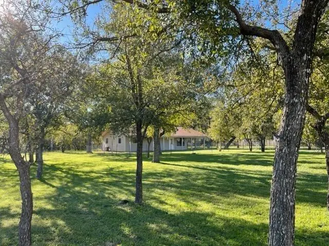 206 Woodland Acres Dr, Marble Falls, TX 78654 - Image #3