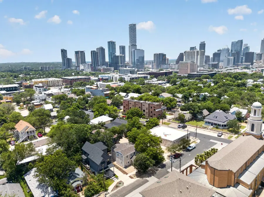 1205 E 9th St, Austin, TX 78702 - #2