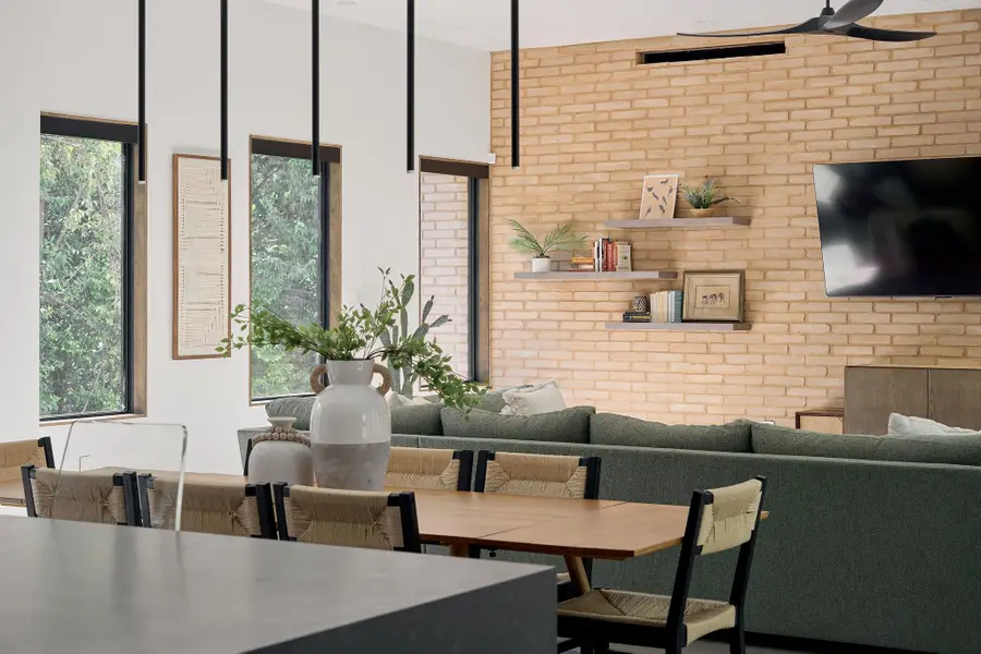 1112 W Annie St, Austin, TX 78704 - Image #2