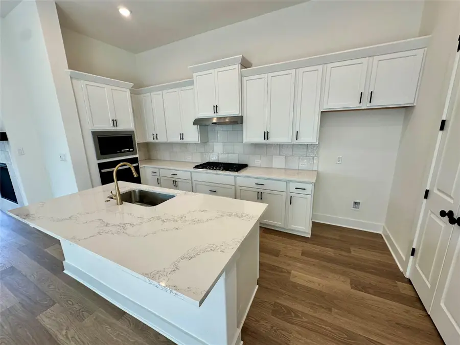 821 Sage Thrasher Cir, Dripping Springs, TX 78620 - Image #3