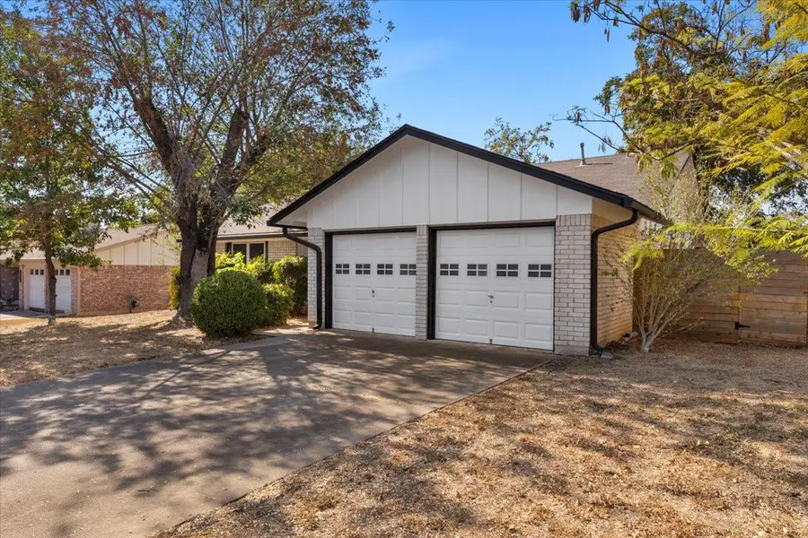 2705 Deeringhill Dr, Austin, TX 78745 - Image #2