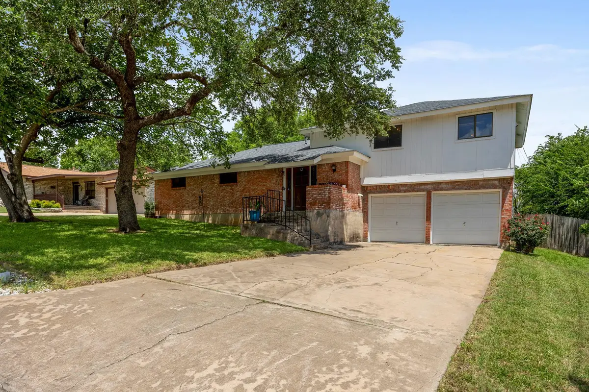 706 Cambridge Dr, Round Rock, TX 78664 - Image #1