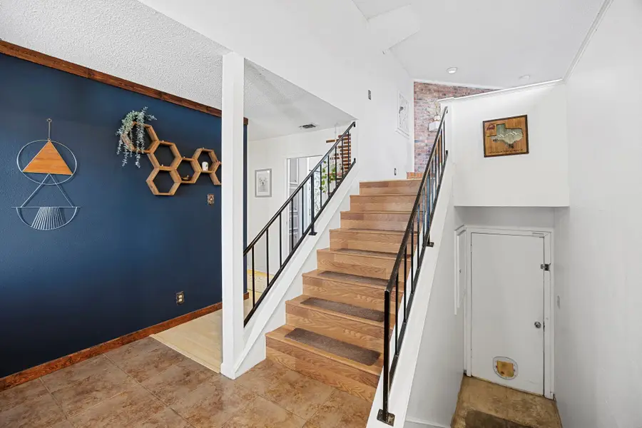 706 Cambridge Dr, Round Rock, TX 78664 - Image #3