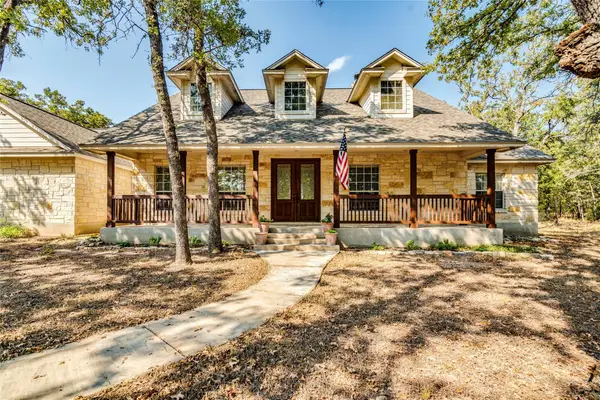 517 Arbors Cir, Elgin, TX 78621