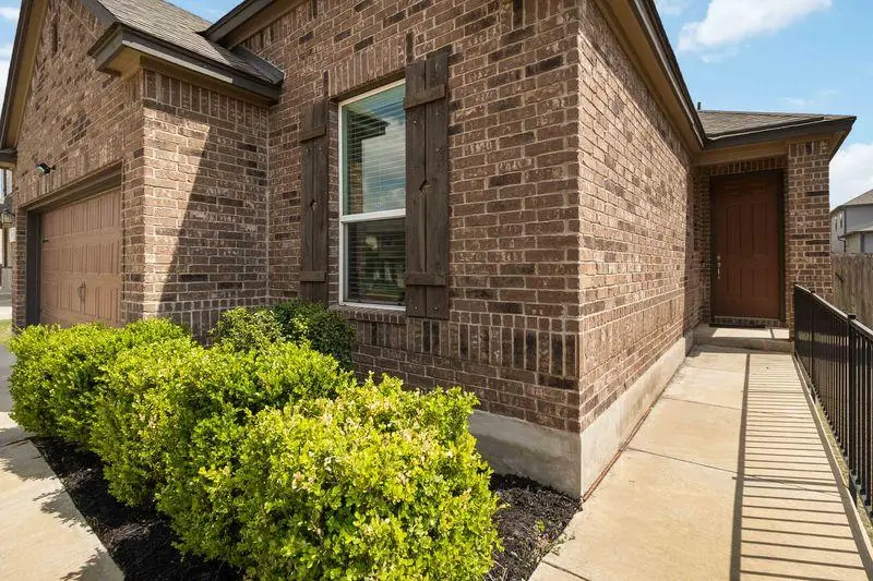 1911 Prickly Pear Dr, Bastrop, TX 78602 - #2