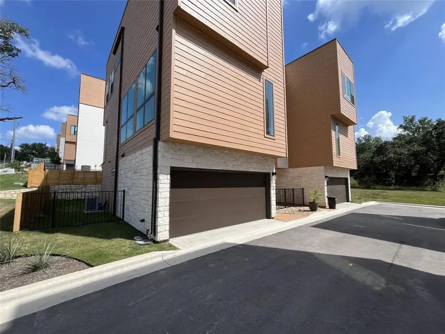 6825 Wolfcreek Pass #3, Austin, TX 78749 - #2