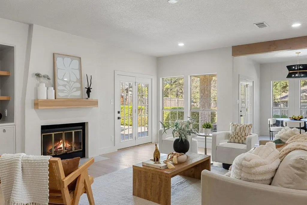 1006 Palos Verdes Dr, Lakeway, TX 78734 - Image #1