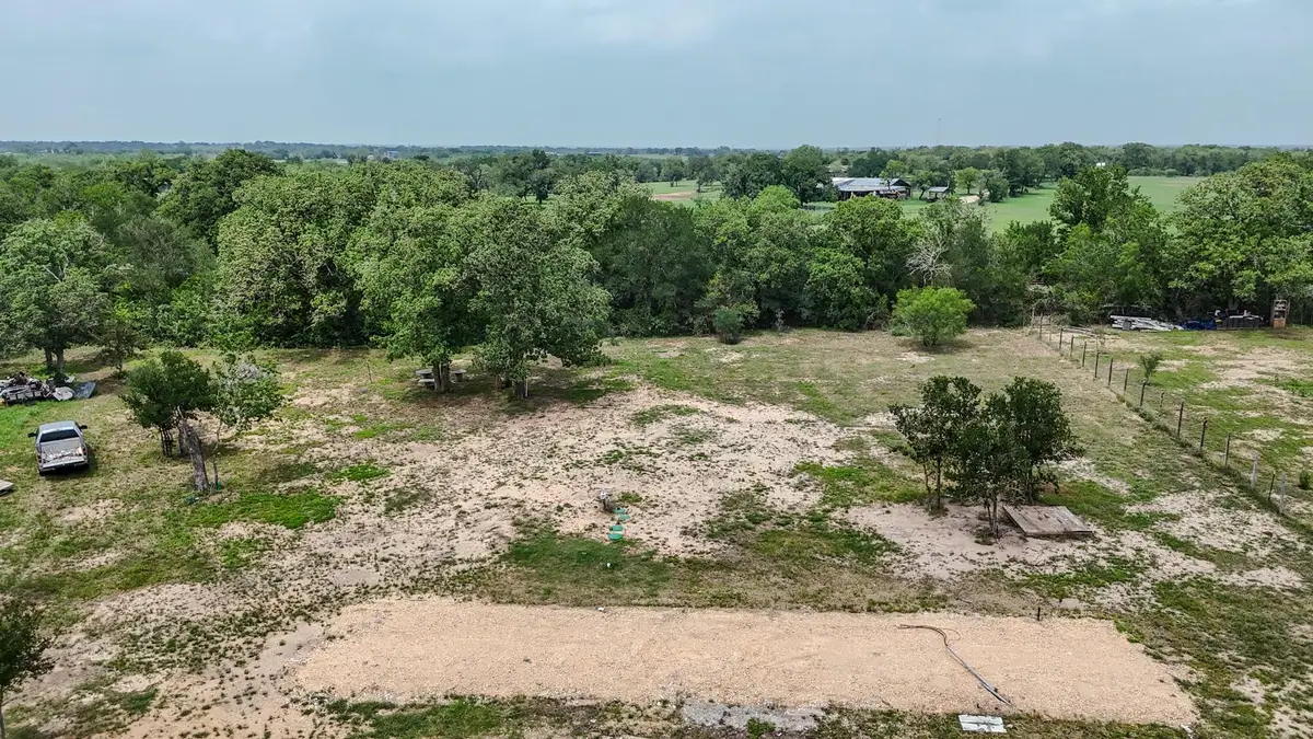 200 Luna Ct, Dale, TX 78616 - #1