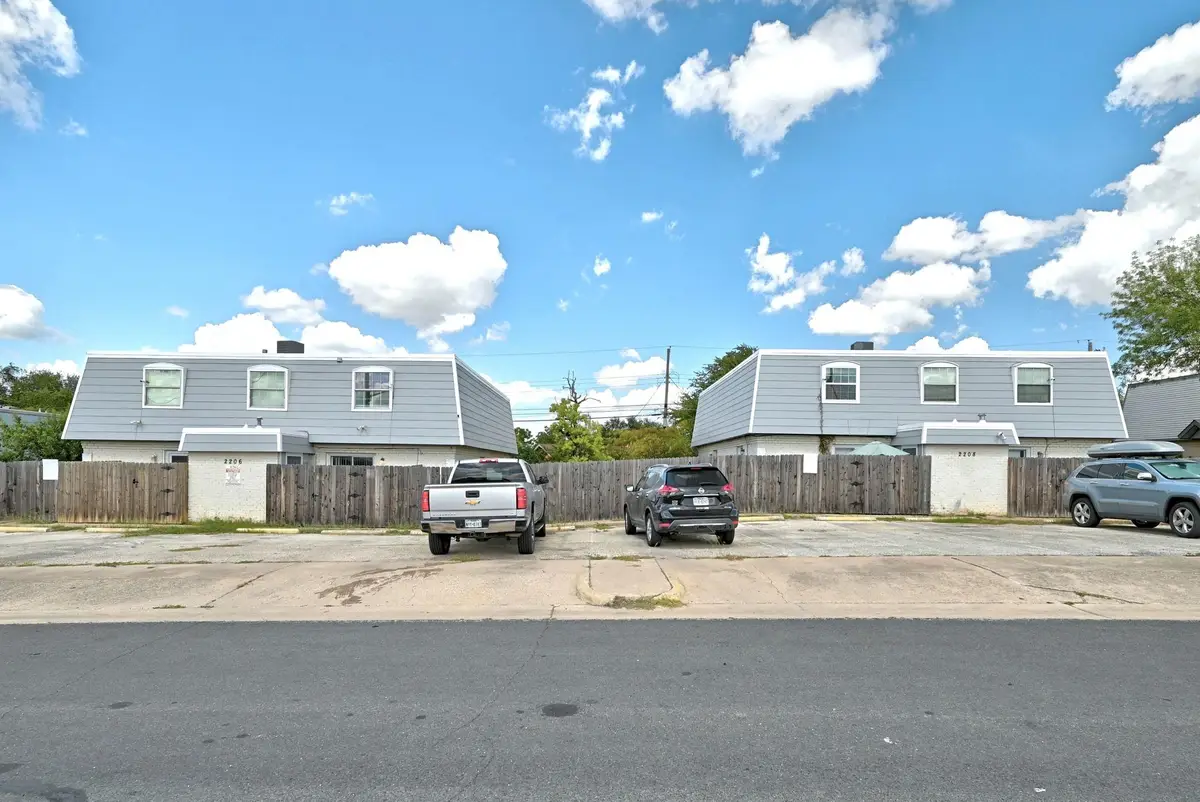 2206 Mission Hill Cir #101-104, Austin, TX 78741 - Image #1