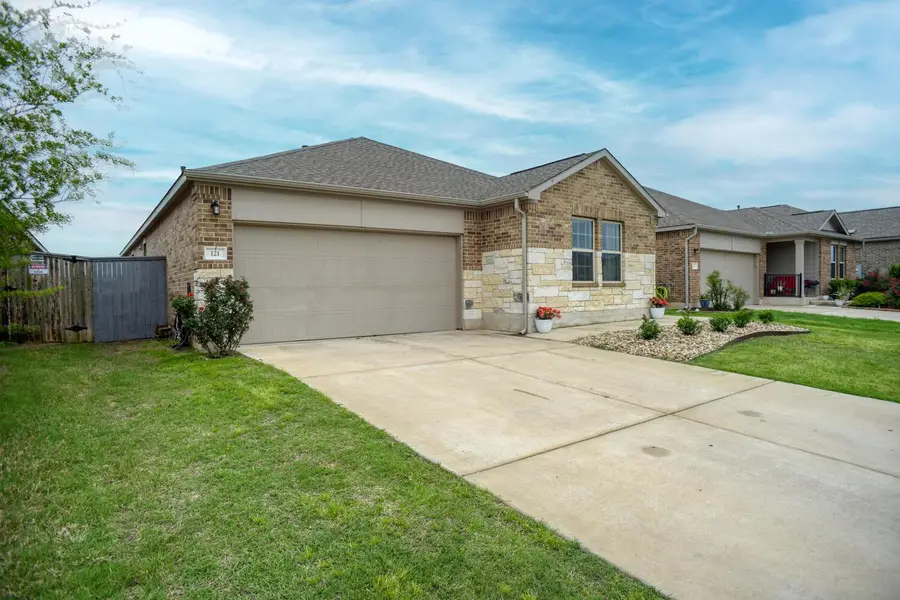 121 George Kimble Cv, Bastrop, TX 78602 - Image #3