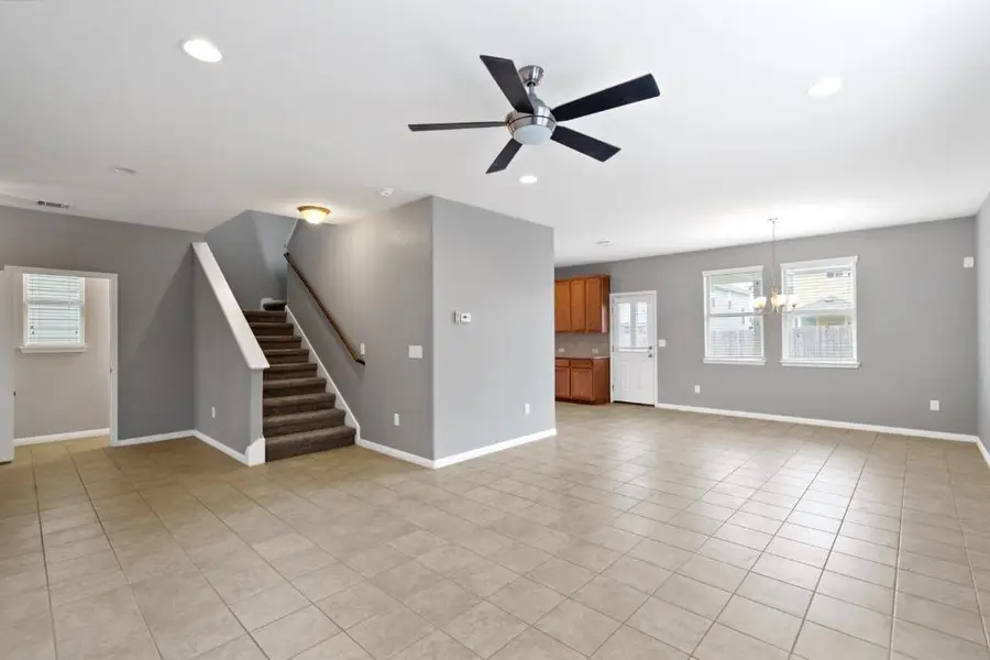 467 Twisted Oaks Ln, Buda, TX 78610 - #2