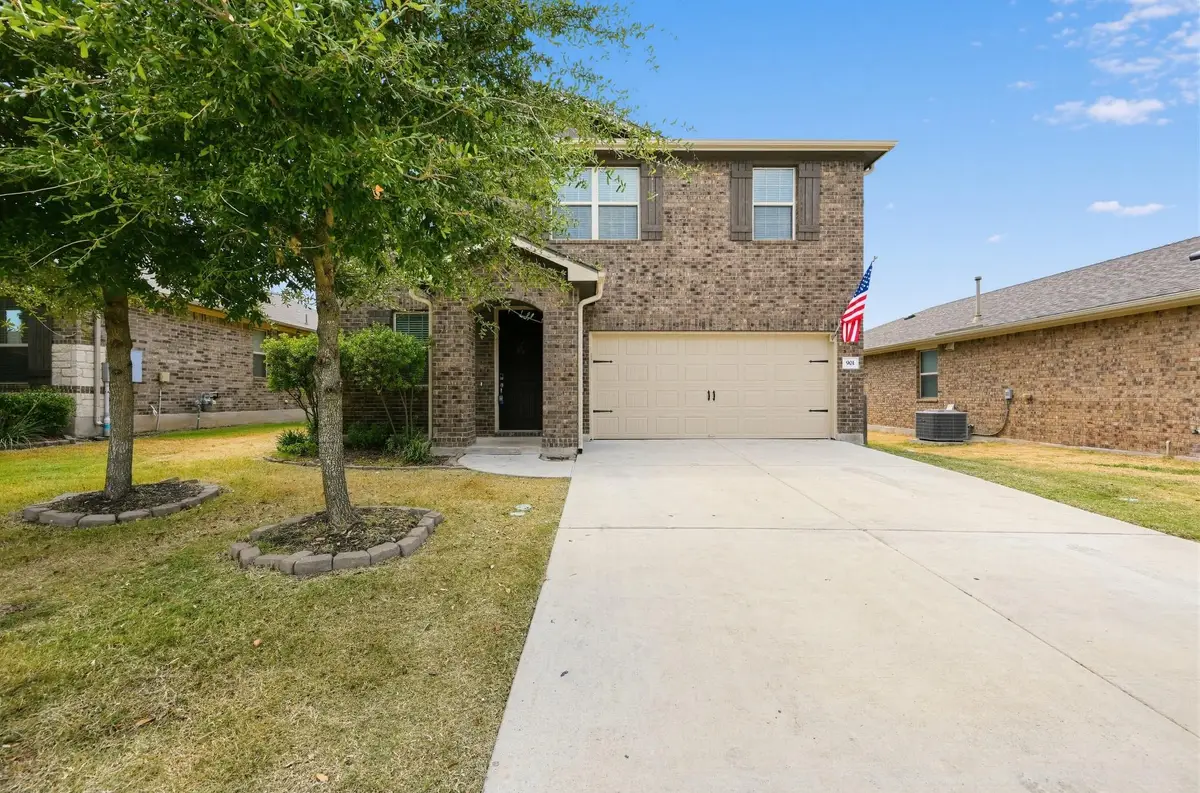 901 Melda St, Leander, TX 78641 - #1
