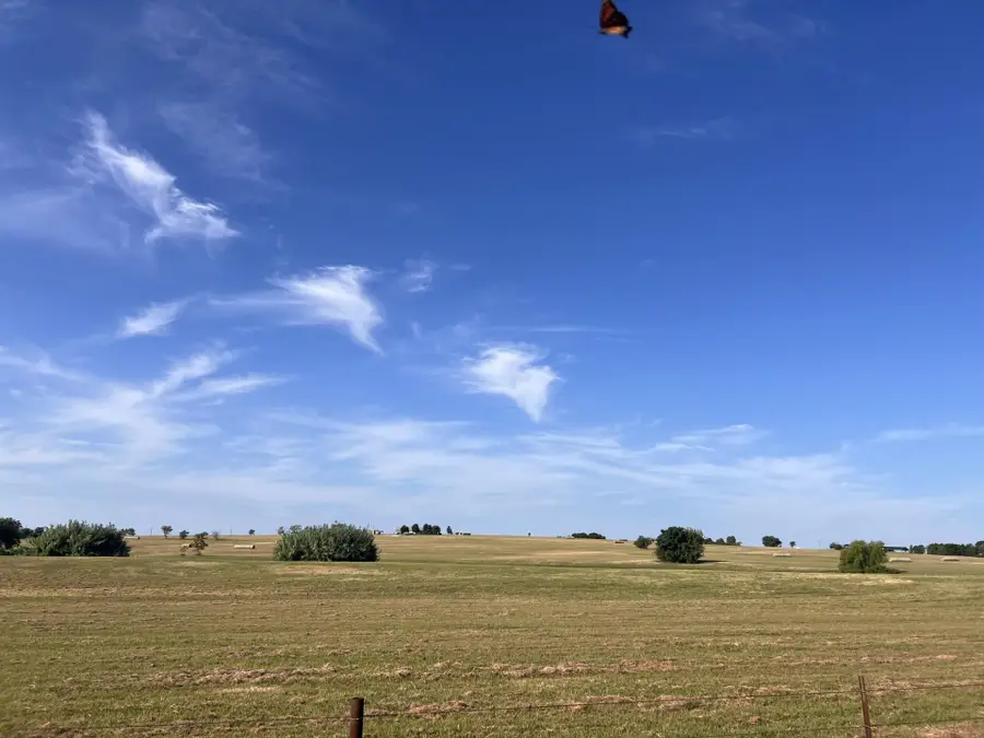 700 County Road 330 Rd, Granger, TX 76530 - Image #2