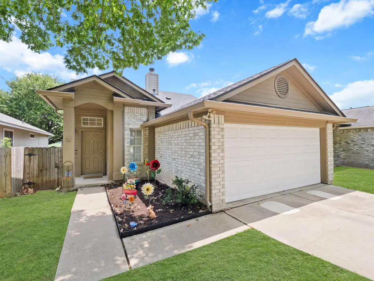 21401 Grand National Ave, Pflugerville, TX 78660 - #1