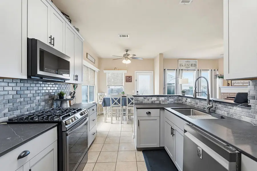 2817 Beach Plum Cv, Pflugerville, TX 78660 - #3