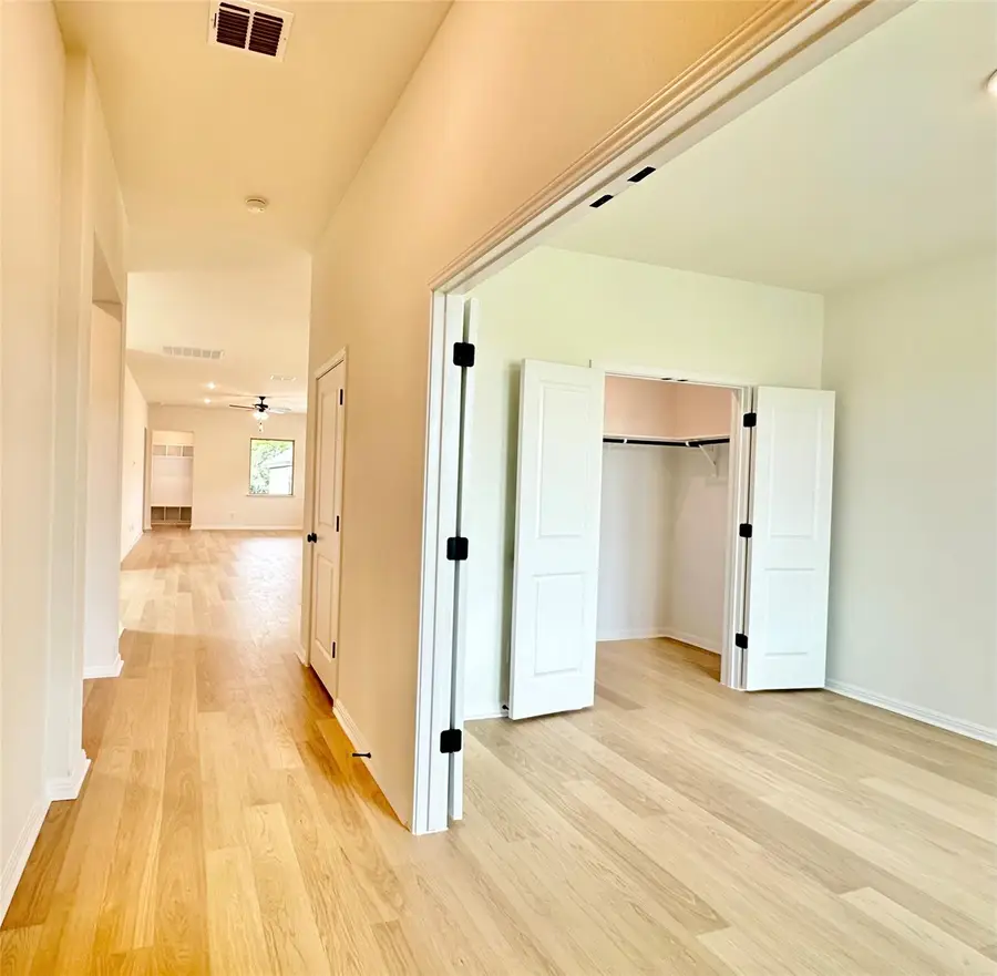 436 Treadwell Ln, Kyle, TX 78640 - #2