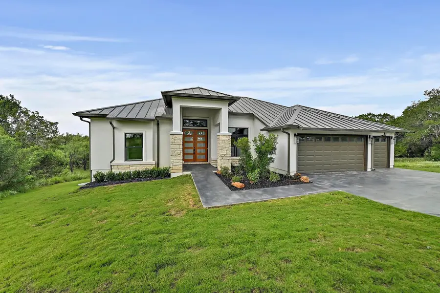 1404 Fault Line Dr, Horseshoe Bay, TX 78657 - Image #2