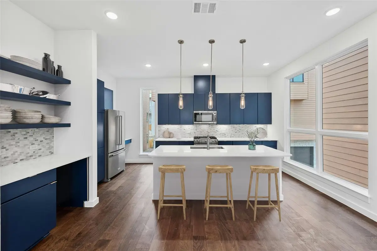 6823 Wolfcreek Pass #6, Austin, TX 78749 - #1