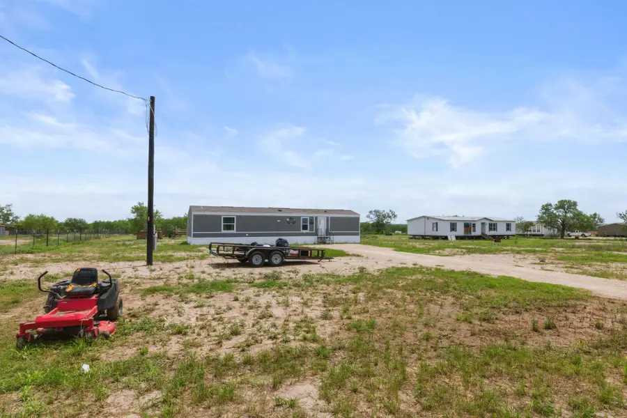 305 Blue Quail St, Dale, TX 78616 - #3