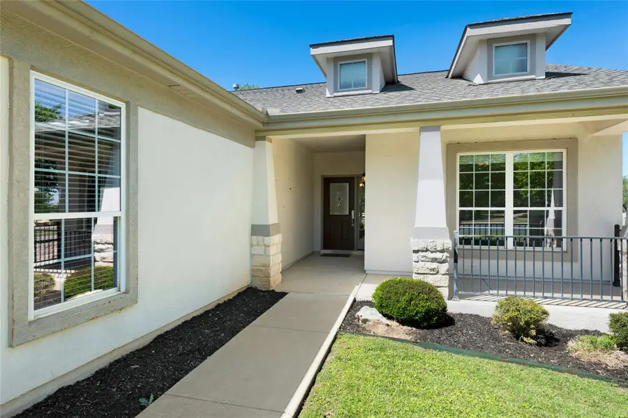 405 Fieldstone Dr, Georgetown, TX 78633 - #2