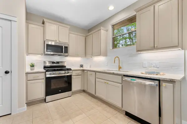 105 Rosebud Ln, Georgetown, TX 78633