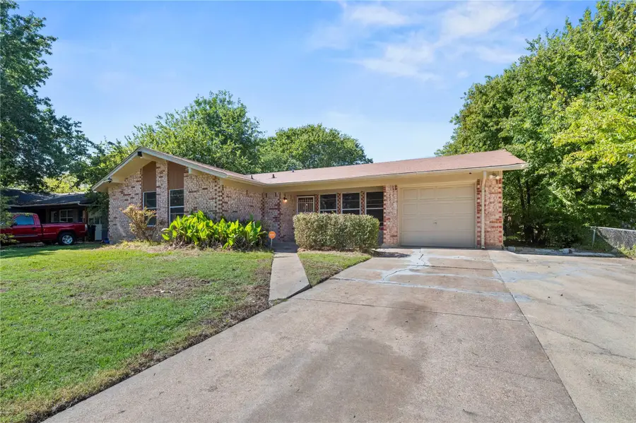 1819 Clarawood Dr, Killeen, TX 76549 - #2
