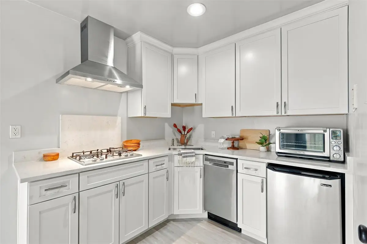 1111 W 10th St #213, Austin, TX 78703 - #1
