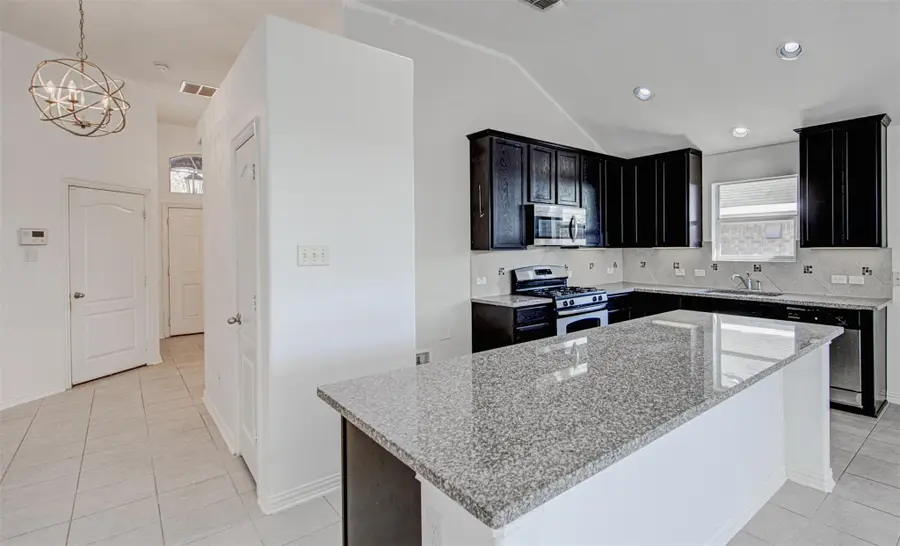 239 Pond View Pass, Buda, TX 78610 - Image #3