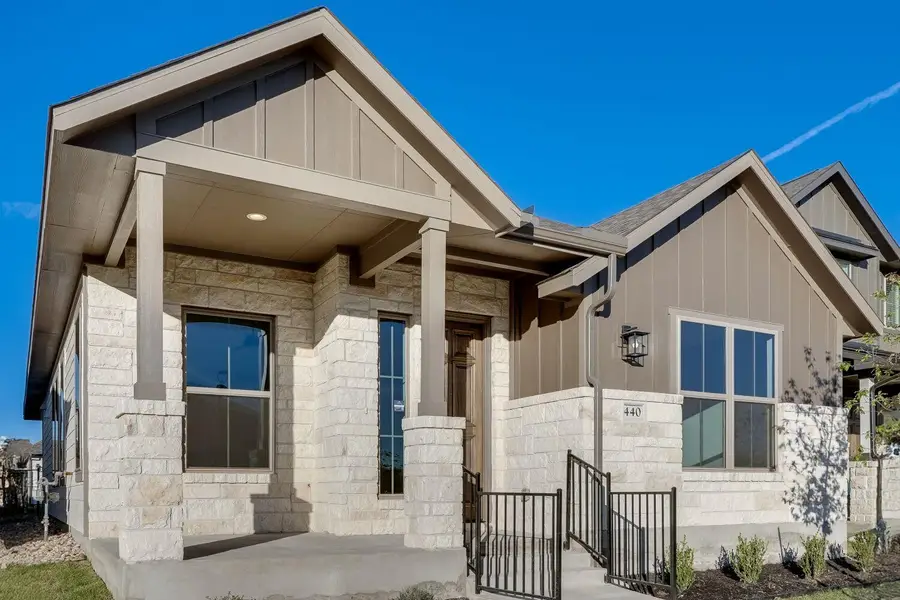 440 Burlington Dr, Buda, TX 78610 - Image #2