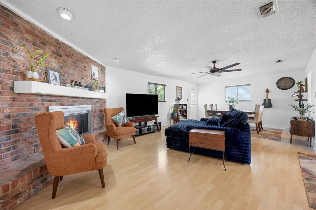 706 Cambridge Dr, Round Rock, TX 78664 - #1