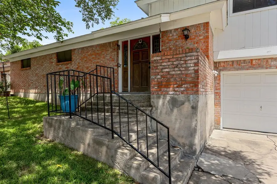 706 Cambridge Dr, Round Rock, TX 78664 - #3