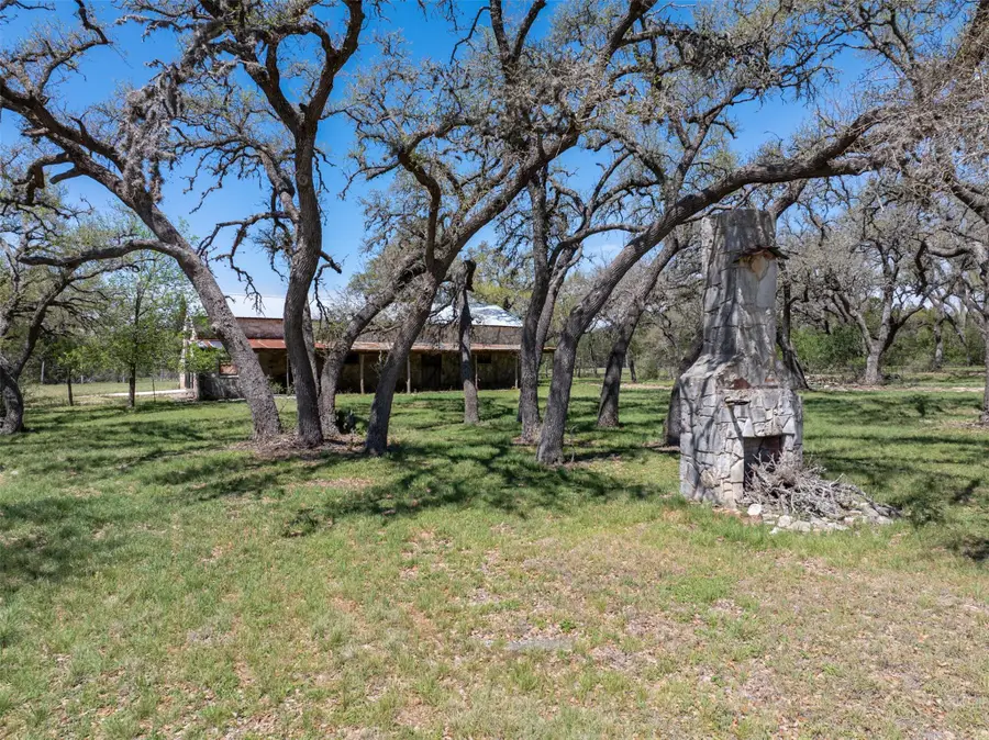 220 Meadowview Dr, Wimberley, TX 78676 - #2