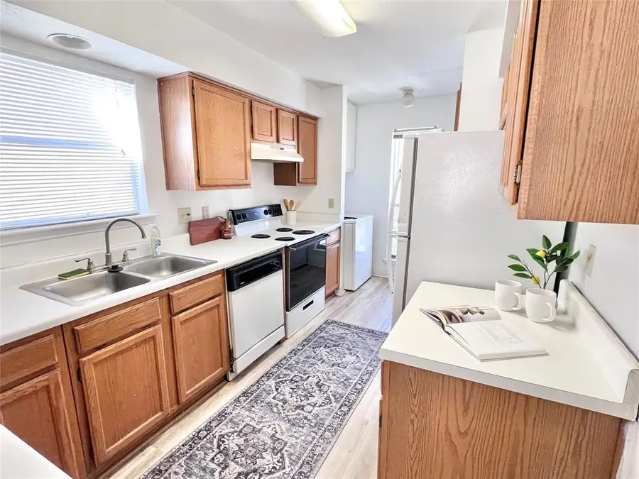 2450 Wickersham Ln #106, Austin, TX 78741 - Image #3