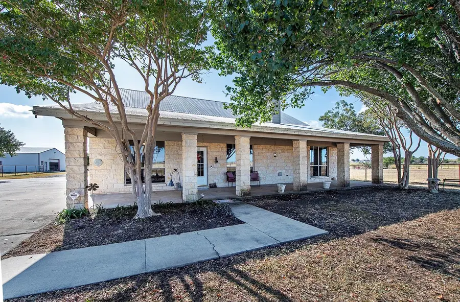 1833 County Road 305, Jarrell, TX 76537 - Image #2