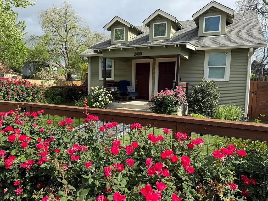 2400 Canterbury St, Austin, TX 78702 - #1